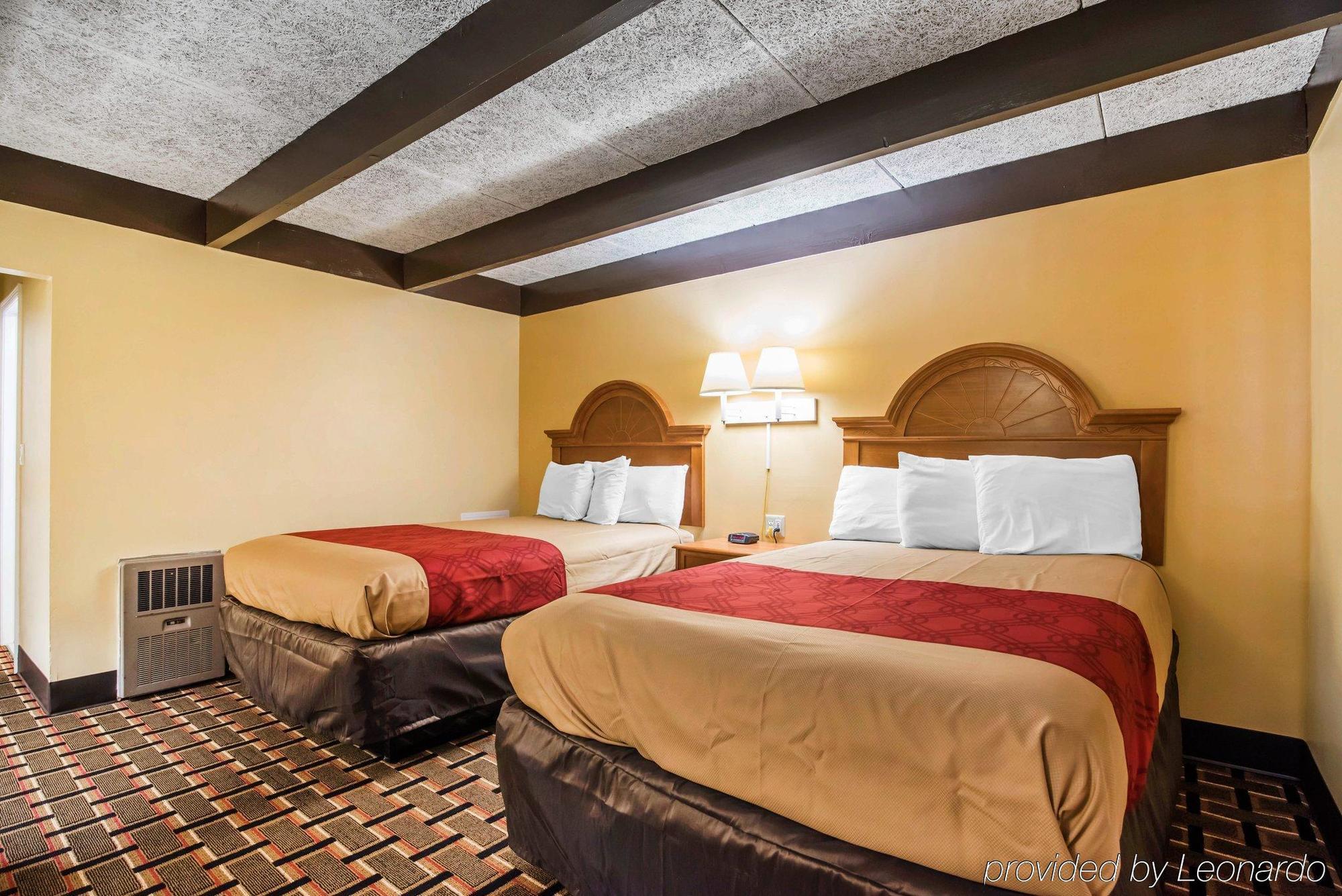 Econo Lodge New Paltz Εξωτερικό φωτογραφία