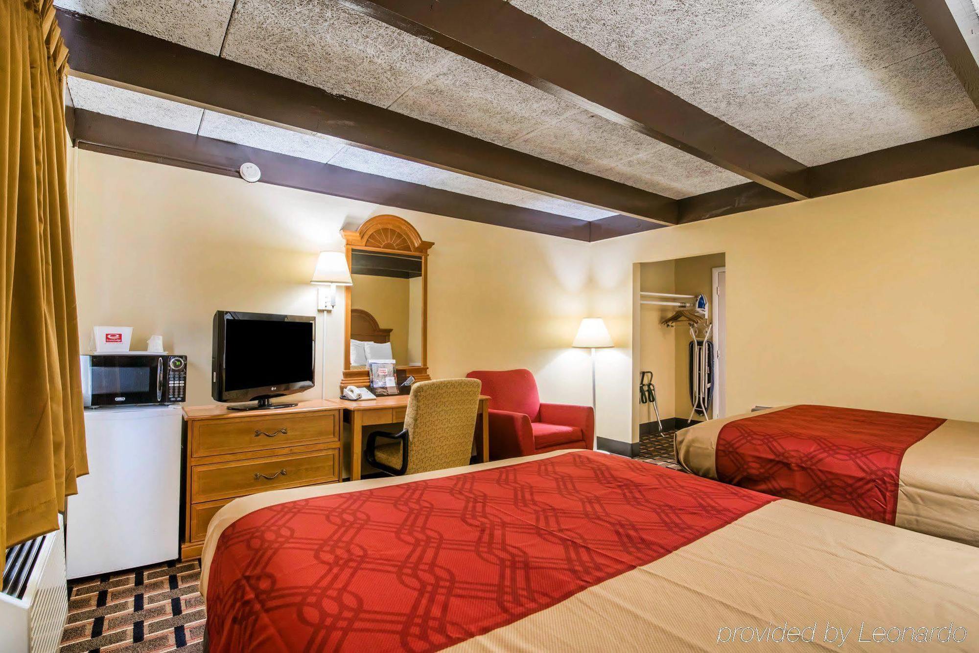 Econo Lodge New Paltz Εξωτερικό φωτογραφία