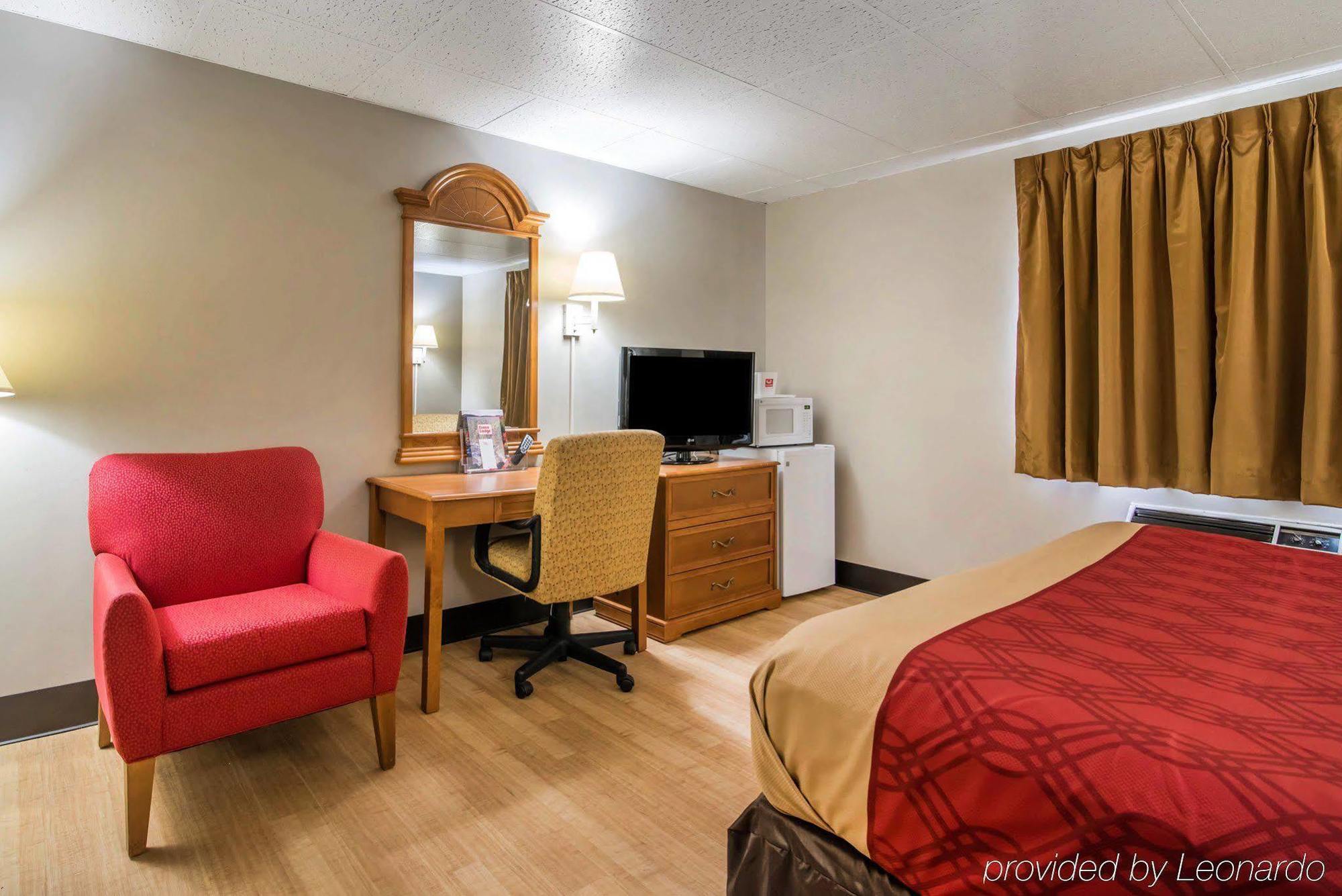 Econo Lodge New Paltz Εξωτερικό φωτογραφία