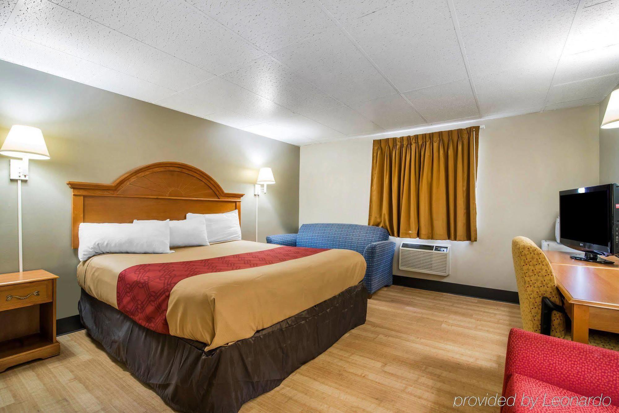 Econo Lodge New Paltz Εξωτερικό φωτογραφία