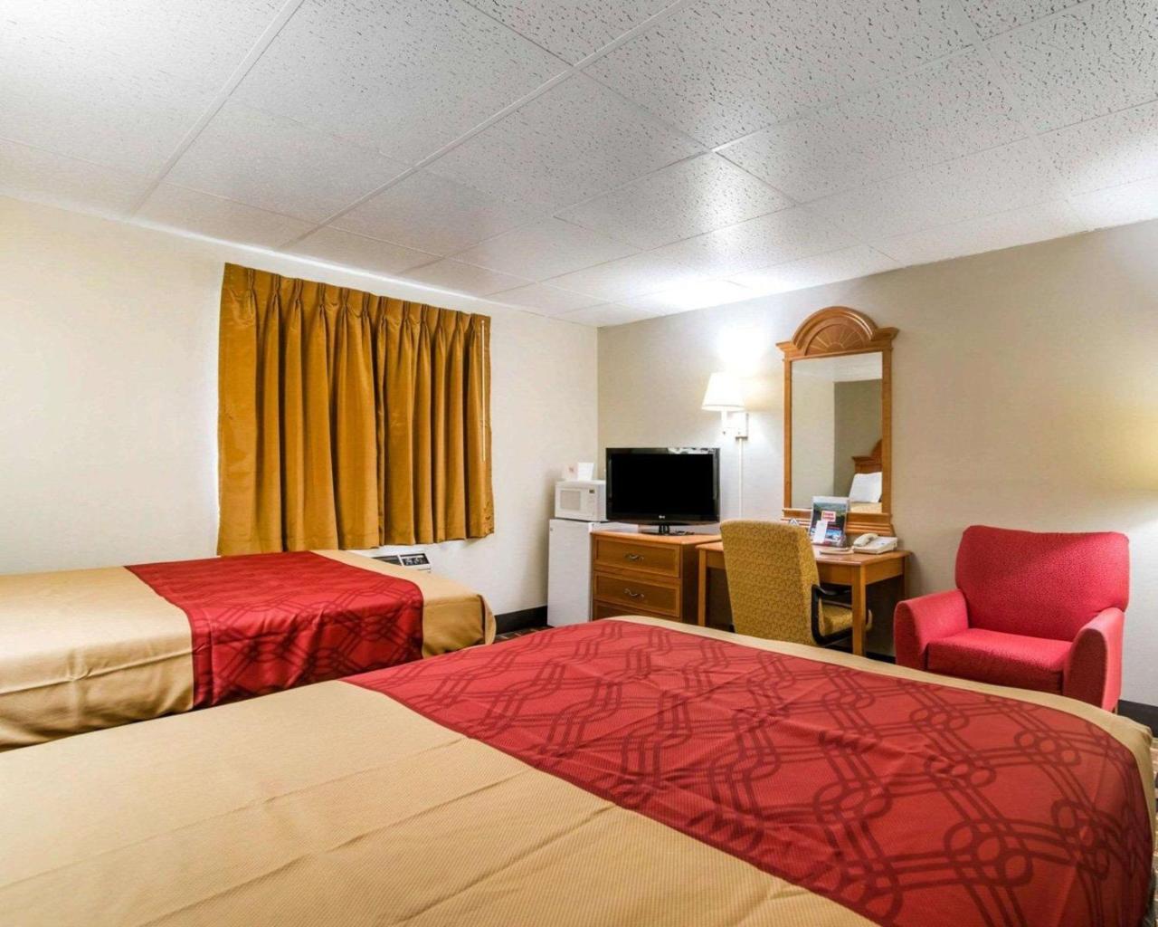 Econo Lodge New Paltz Εξωτερικό φωτογραφία