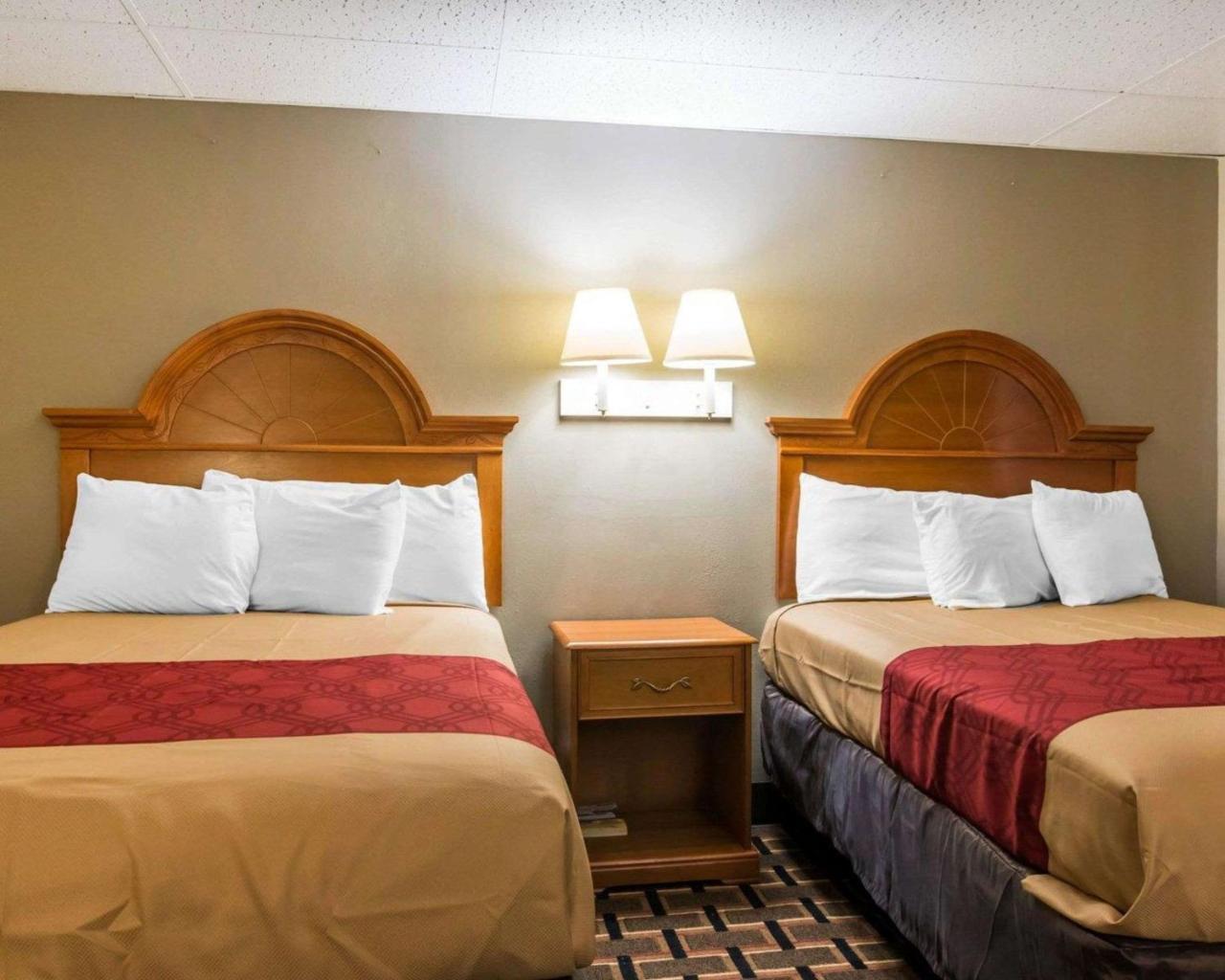 Econo Lodge New Paltz Εξωτερικό φωτογραφία