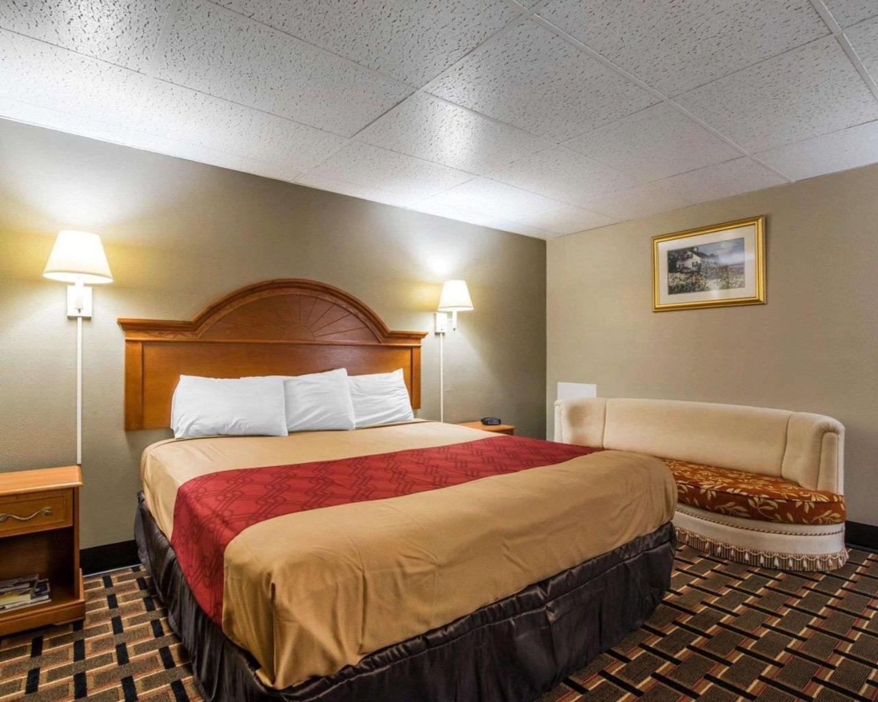 Econo Lodge New Paltz Εξωτερικό φωτογραφία