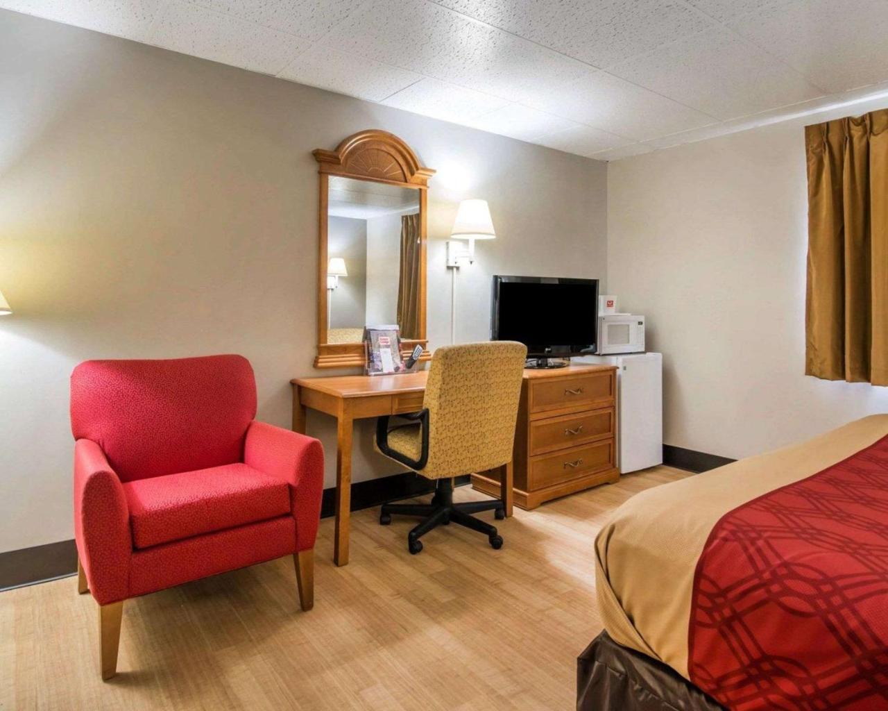 Econo Lodge New Paltz Εξωτερικό φωτογραφία