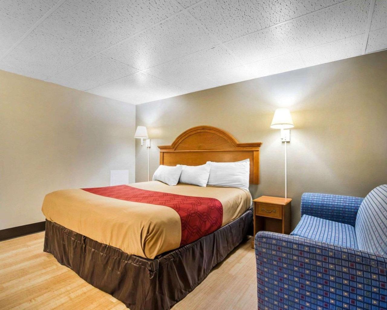 Econo Lodge New Paltz Εξωτερικό φωτογραφία